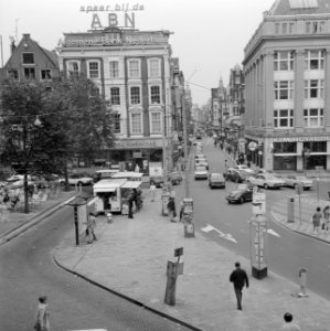 Leidsestraat met verkeer, Amsterdam en Leidseplein, Bestanddeelnr 924-7332