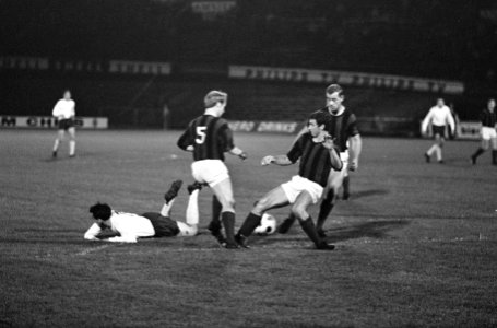 Leeds United speler O'Grade is gevloerd door DWS speler Pijlman, Bestanddeelnr 919-6960