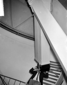 Leidse Sterrenwacht bestaat 12 mei a.s. 100 jaar. De spiegelkijker, Bestanddeelnr 912-4535