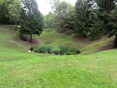 Leintrey (M-et-M) Mémorial les entonnoirs (02)