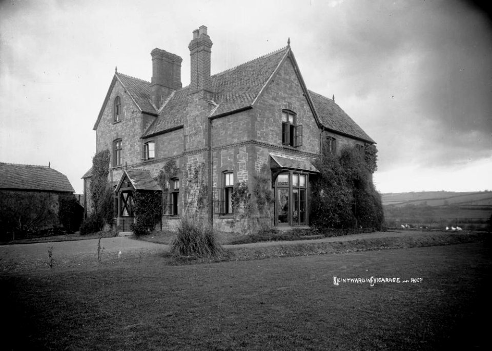 Leintwardine vicarage (1294065)