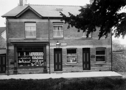 Leintwardine post office and veterinary surgery (1294630)