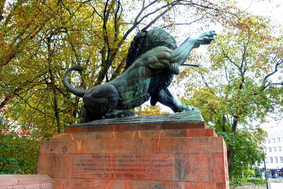 Leibgardistendenkmal side view - Darmstadt, Germany - DSC09935