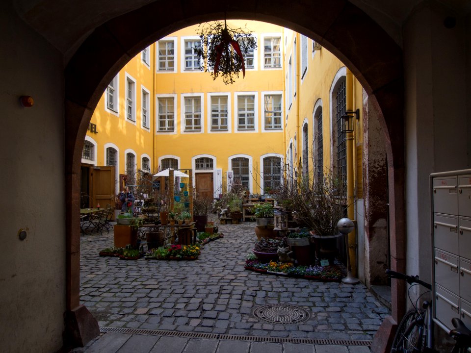 Leipzig Fregehaus Nr P3080172 mit E-M5 SHoppe2016