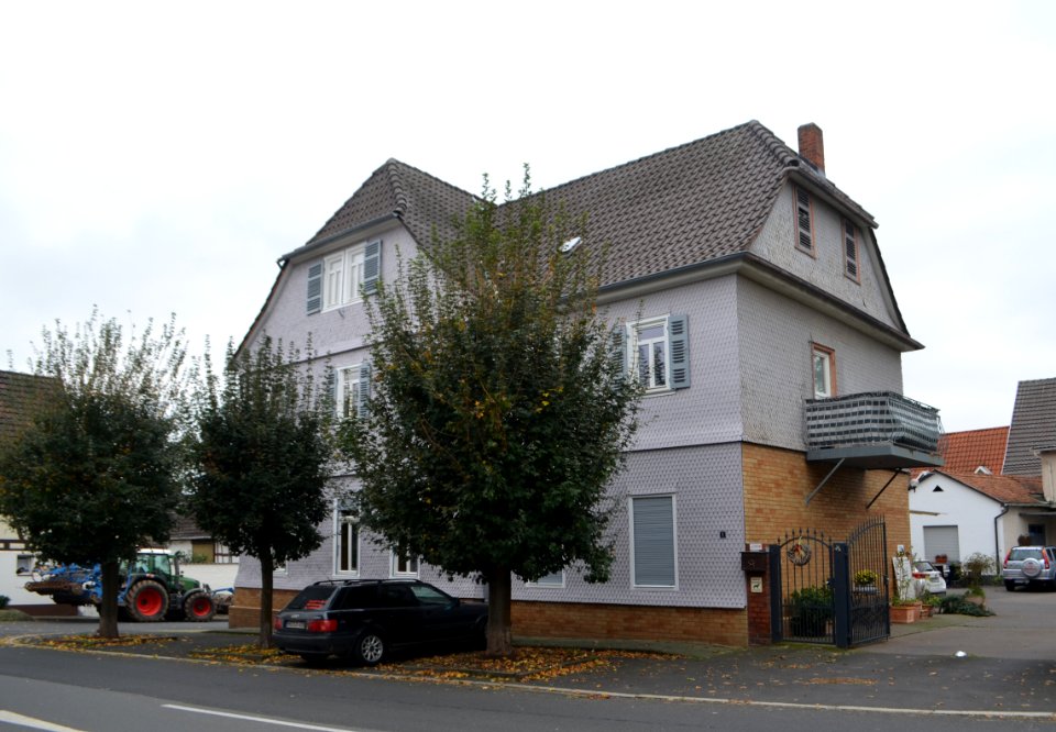 Langendiebach, Friedrich-Ebert-Straße 1 (1)