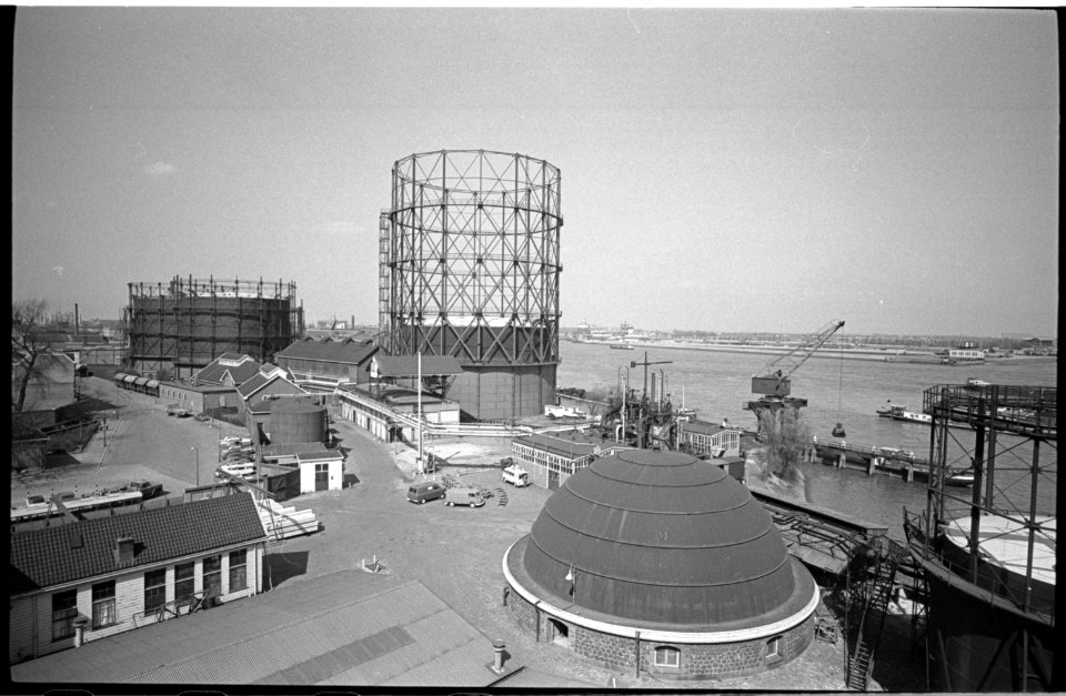 Laatste dag Gasfabriek van het G.E.B. aan het Mallegat langs de Nieuwe Maas, Rotterdam - NL-RtSA 4121 20898-6-7-01