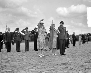 Laatste dag bezoek Luxemburgs groot-hertogelijk paar. Vertrek Soesterberg, Bestanddeelnr 907-8134