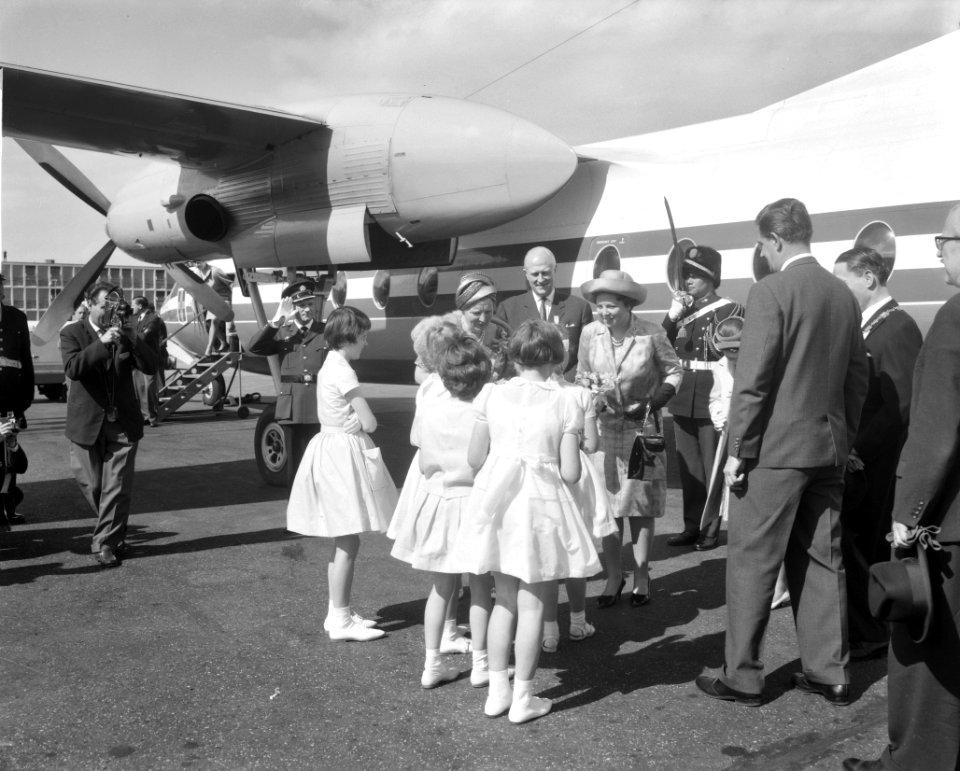 Laatste dag elfstedentocht (aankomst op Schiphol), Bestanddeelnr 913-9038