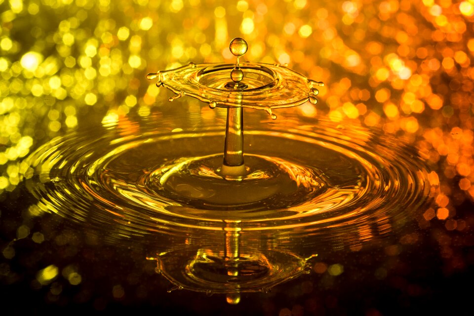 Water feature spray inject