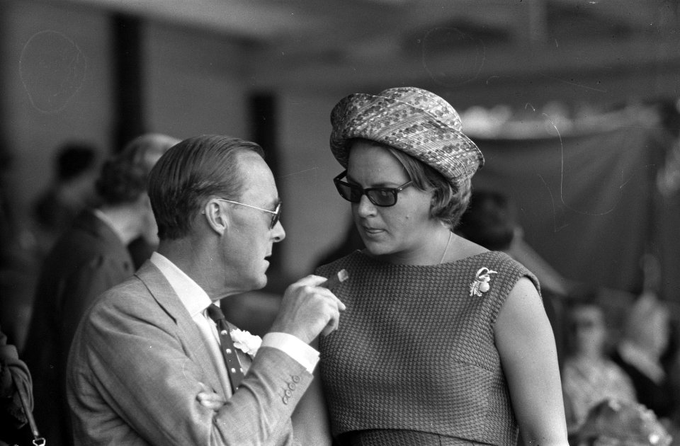 Laatste dag CHIO te Rotterdam prinses Irene en prins Bernhard, Bestanddeelnr 914-2561