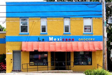 La Mexicana Grocery