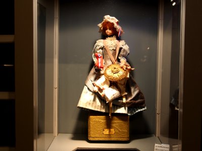 La Marchande de Coligichets, Automate LATIL - PERNOT, Carabas SARL France, Musée des Automates, pic-065