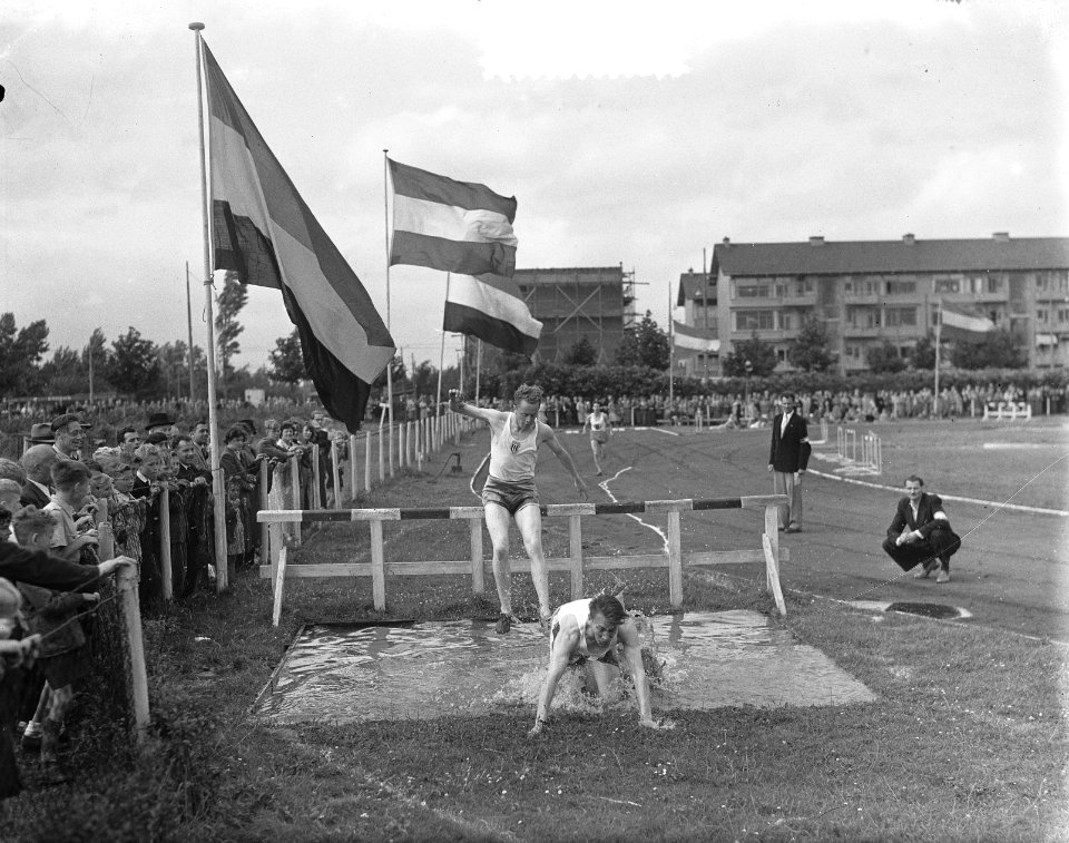 Laatste atletiekwedstrijden voor Helsinki. Steeple chase, Bestanddeelnr 905-2161
