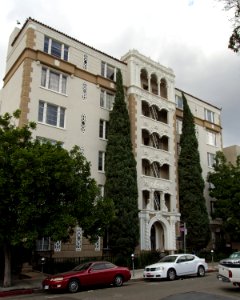 La Leyenda Apartments from southeast 2015-11-15