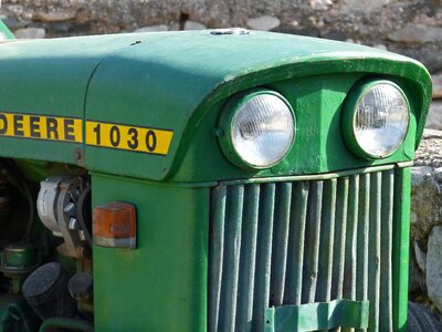 Old green john deere