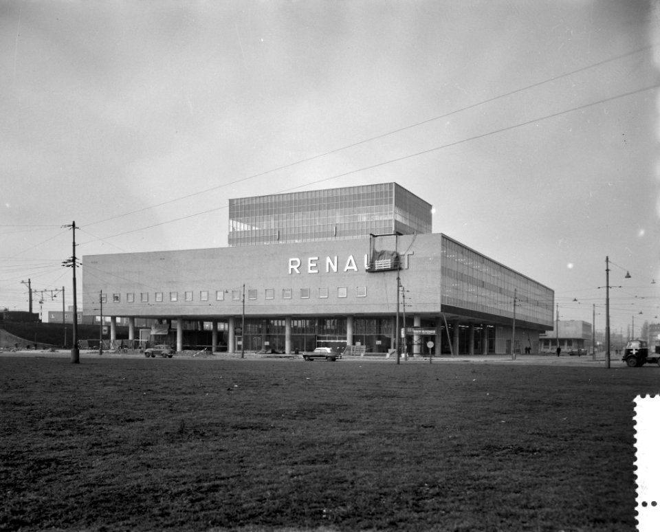 Laatste stadium bouw van de Renaultfabriek bij het Amstelstation, Bestanddeelnr 910-8805