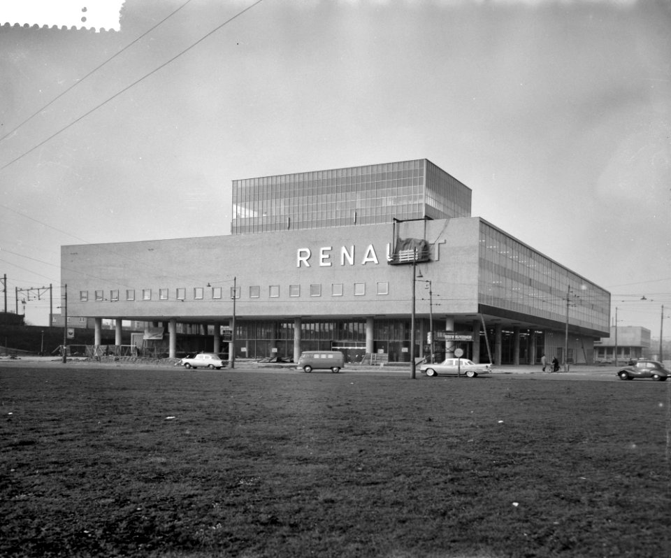 Laatste stadium bouw van de Renaultfabriek bij het Amstelstation, Bestanddeelnr 910-8806