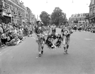 Laatste dag vierdaagse Nijmegen, aankomst lopers, Bestanddeelnr 907-2567