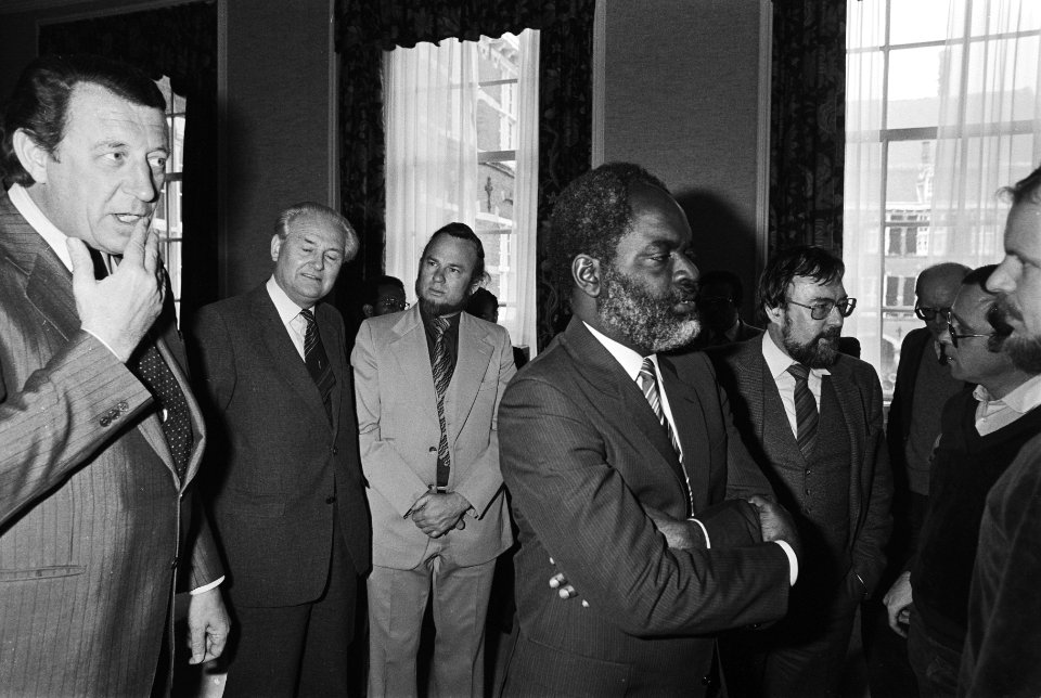 Laatste dag van Antilliaanse Ronde-tafel-conferentie in Den Haag , Don Martina (, Bestanddeelnr 931-3409