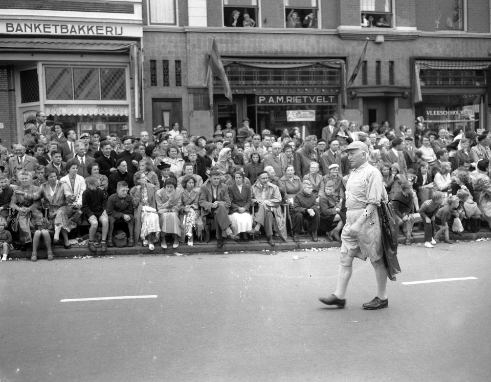 Laatste dag vierdaagse te Nijmegen, Bestanddeelnr 908-8087