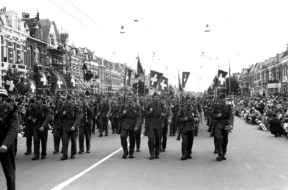 Laatste dag vierdaagse te Nijmegen, Bestanddeelnr 914-1615