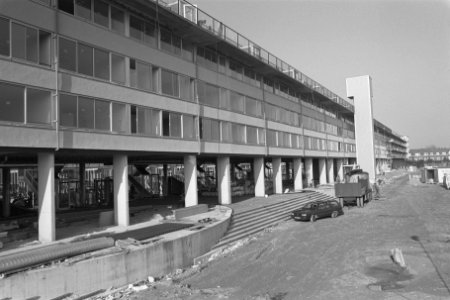 Laatste nieuwbouw IJplein wordt binnenkort opgeleverd (ontwerp Rem Koolhaas), Bestanddeelnr 934-1222