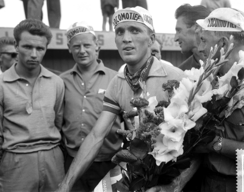 Laatste rit om het kampioenschap wielrennen op de weg voor profs op het circuit…, Bestanddeelnr 910-5519