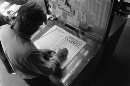 Laatste nummer van dagblad Het Vaderland wordt opgemaakt (is opgeheven), Bestanddeelnr 932-2766
