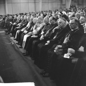 Laatste samenkomst van Concili te Rome, v.l.n.r. mgr. P.A. Nierman , mgr. J.W.M., Bestanddeelnr 914-3662