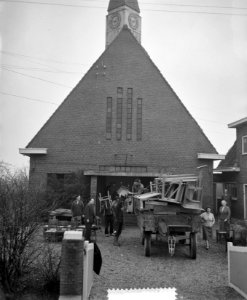 Laatste uren Nederlands Hervormde Kerk te Rijk Schiphol, Bestanddeelnr 910-8402