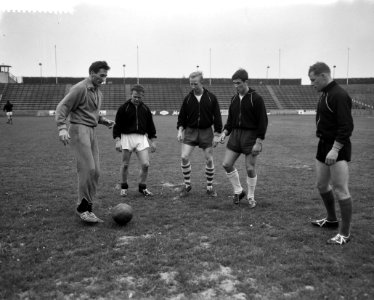 Laatste training Nederlands elftal Wilkes, van der Kuil , Groot, Swart, Berghol, Bestanddeelnr 912-4043