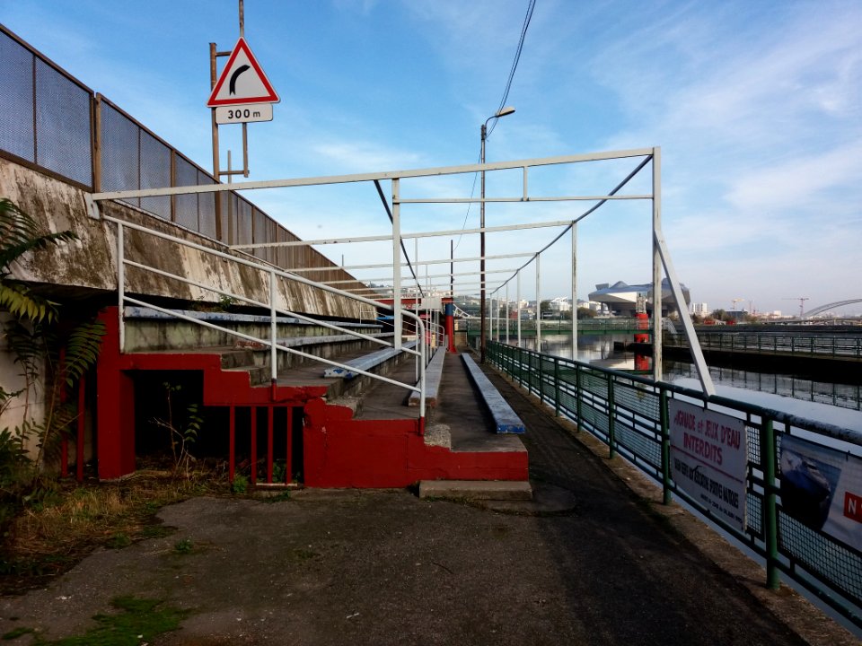 La Mulatière - Bassin de joute, gradins