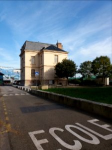 La Mulatière - Place Général Leclerc, maison du Confluent, côté sud