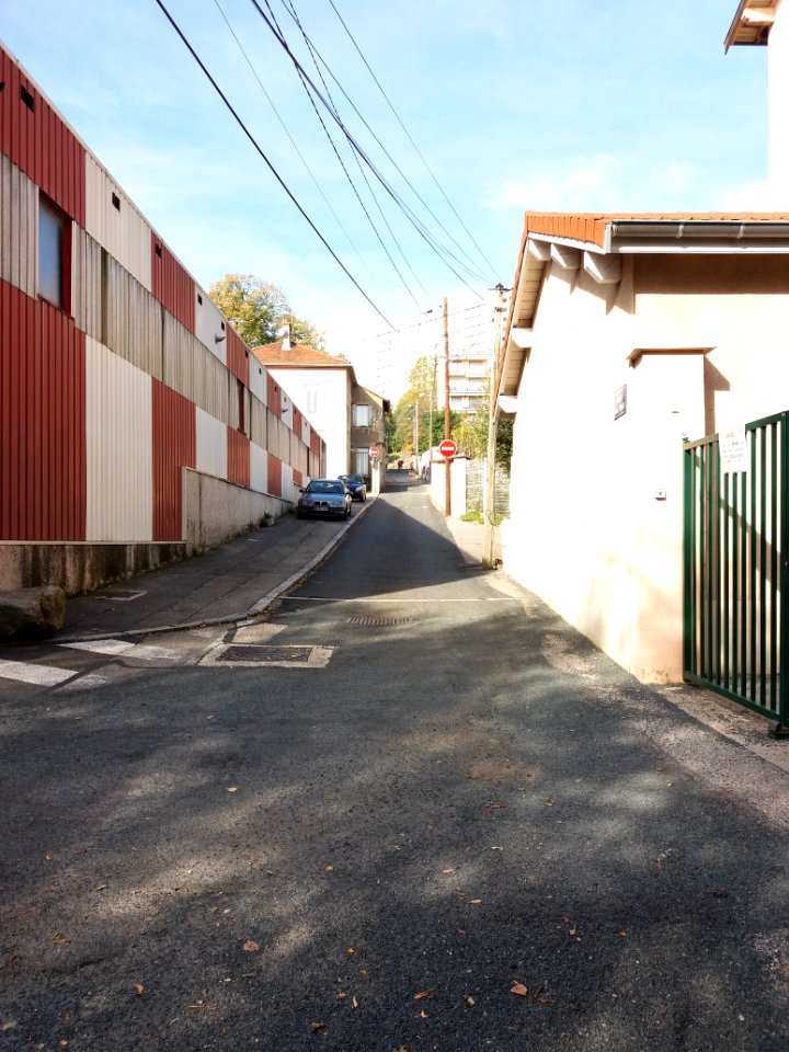 La Mulatière - Rue Clément Mulat, vers l'ouest, depuis l'escalier Clément Mulat