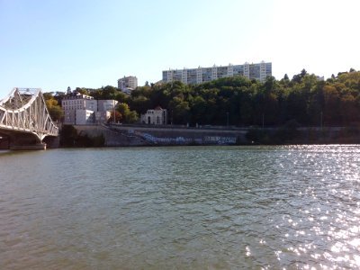 La Mulatière - Vue depuis la Presqu'île en amont du pont