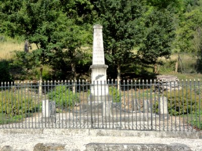 La Neuville-derrière-Foug (Meurthe-et-M.) Monument aux morts (01)