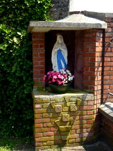 La Neuville (Nord, Fr) oratoire Notre-Dame de Lourdes