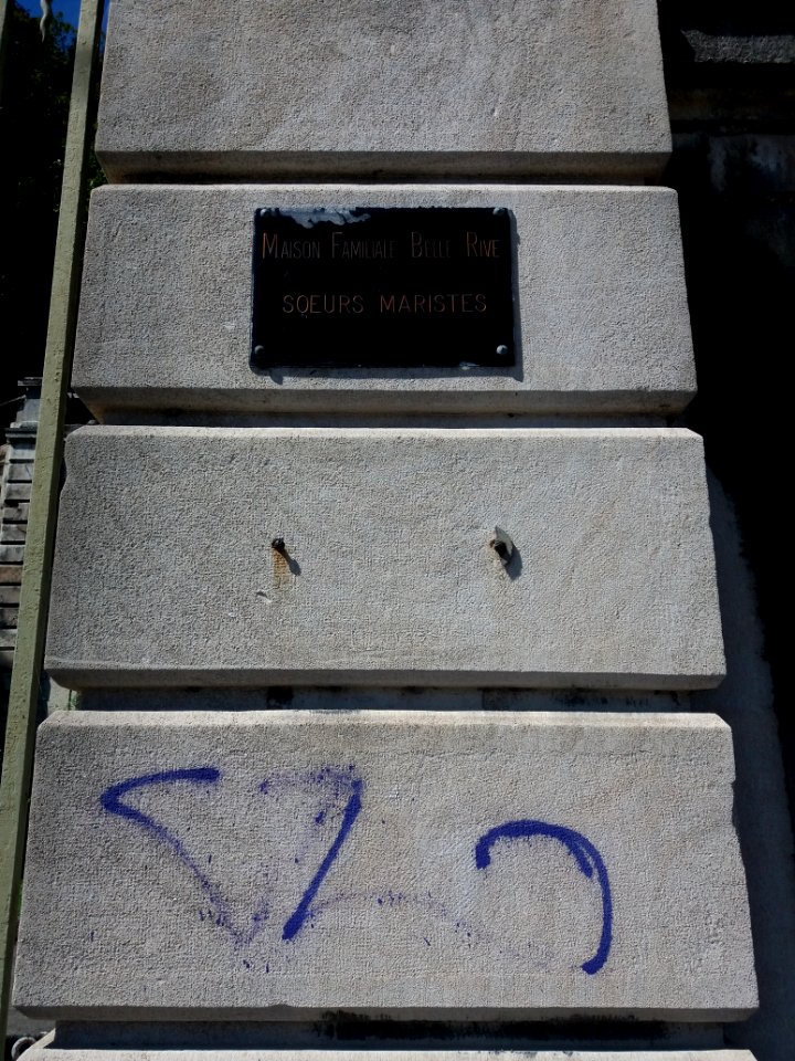 La Mulatière - Quai Jean-Jacques Rousseau - Belle Rive - Plaque Sœurs maristes
