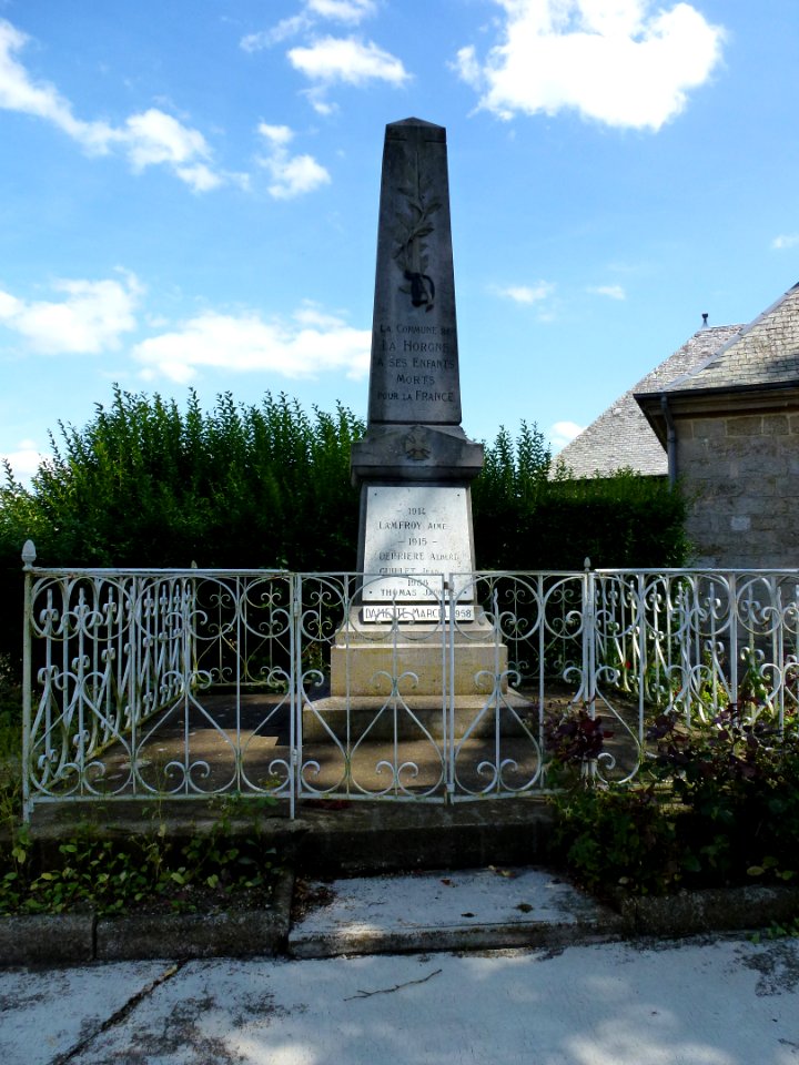 La Horgne (Ardennes) monument aux morts
