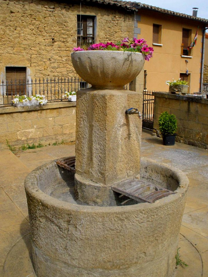 La Puebla de Labarca - fuente 4