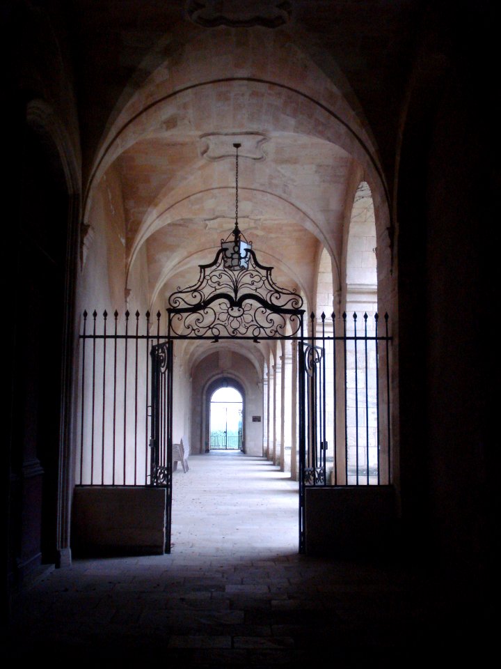 La Réole (Gironde, Fr), abbaye, iron gate