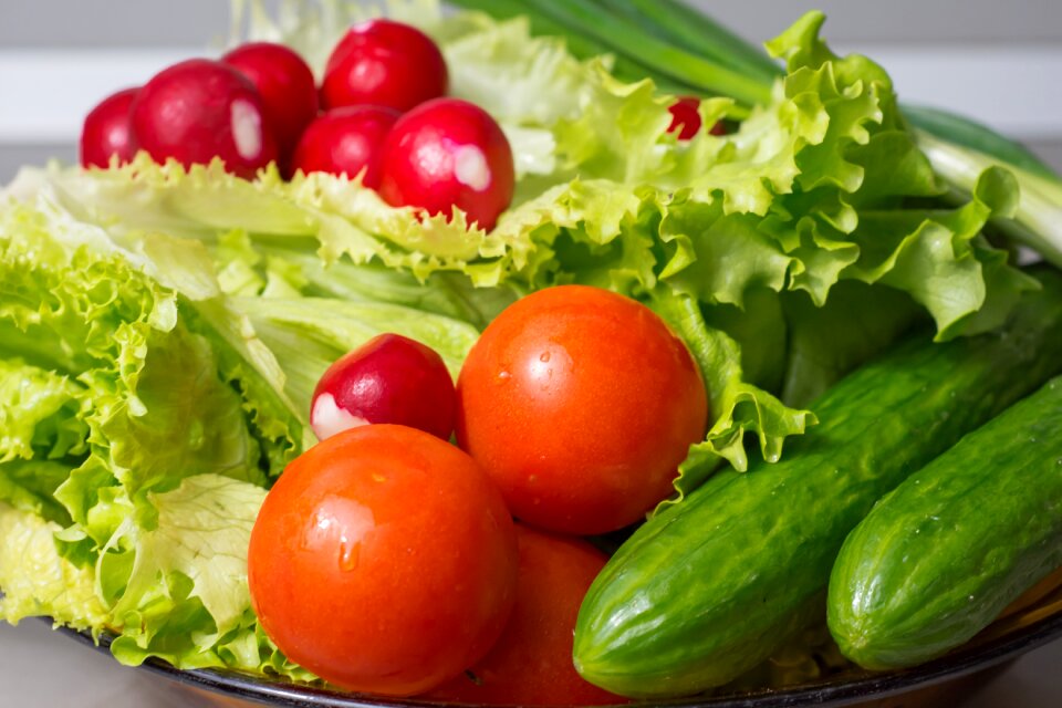 Tomatoes green food