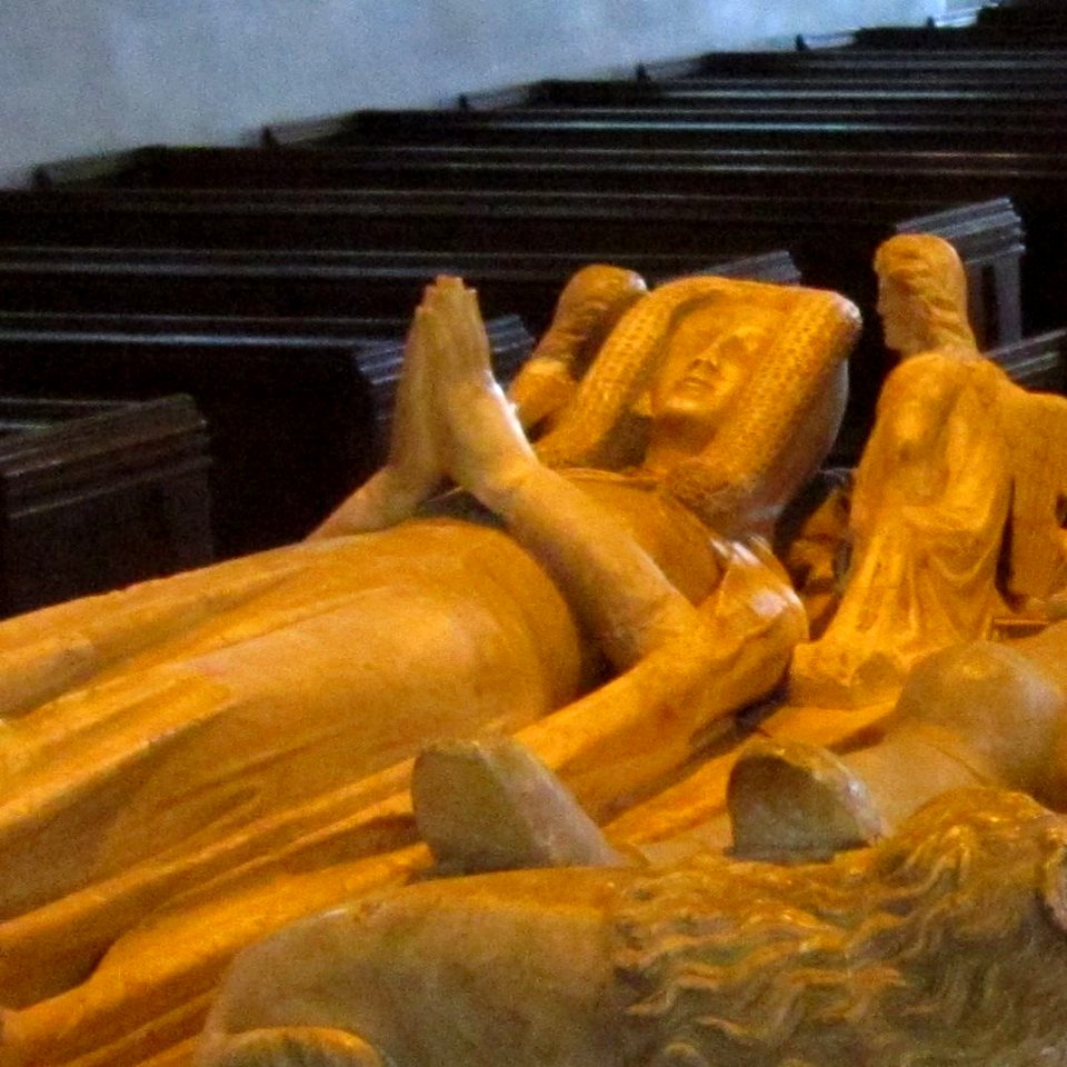Lady Katherine Berkeley Effigy (cropped)