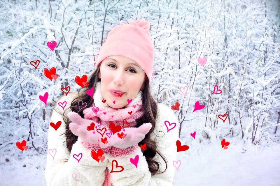 Blowing kisses pink red