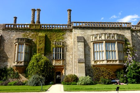 Lacock Abbey - Wiltshire, England - DSC00986