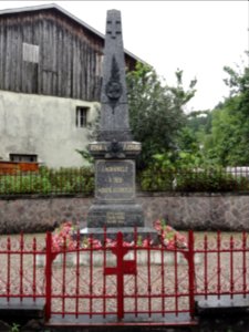 Lachapelle (M-et-M) monument aux morts