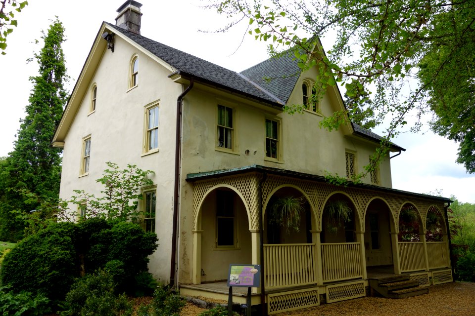 Lachford Hall - Tyler Arboretum - DSC01891