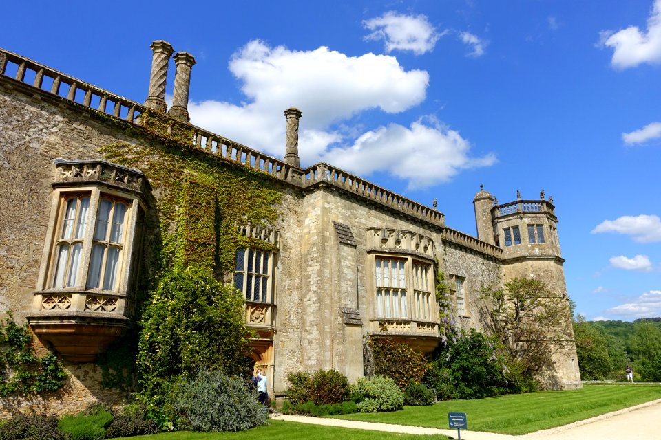 Lacock Abbey - Wiltshire, England - DSC00829