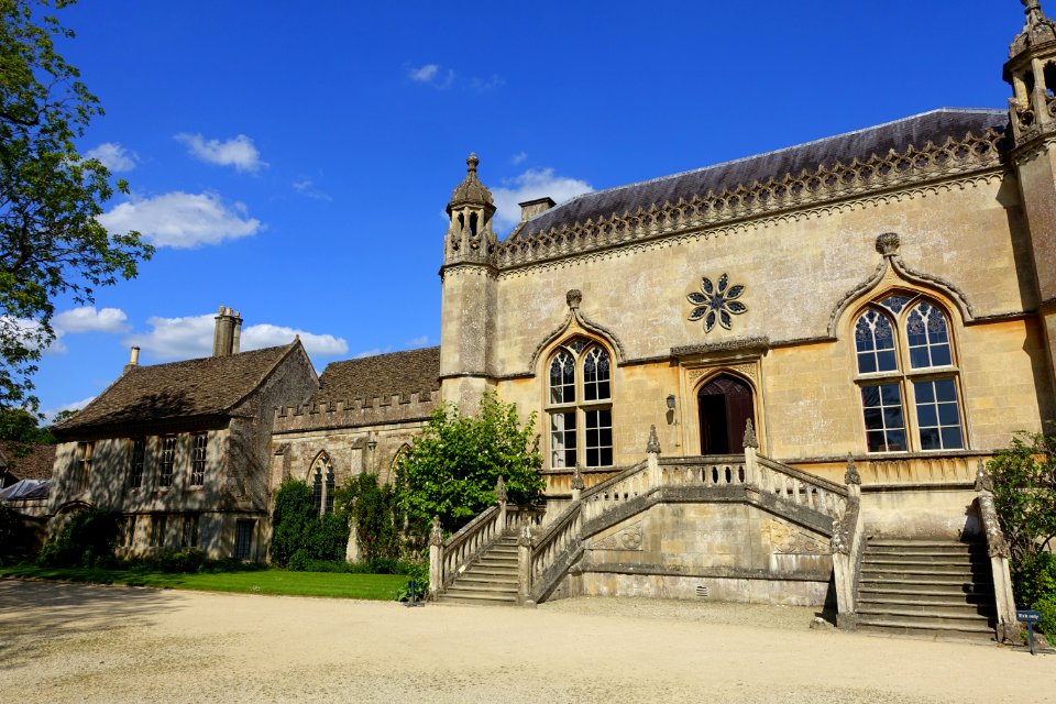 Lacock Abbey - Wiltshire, England - DSC00978