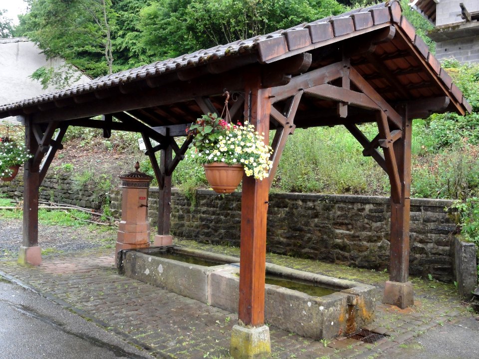 Lachapelle (M-et-M) fontaine couverte
